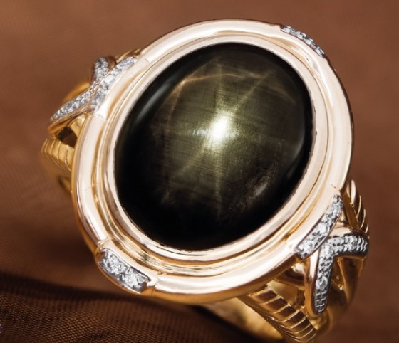 jozeria - anillo con zafiro estrellado