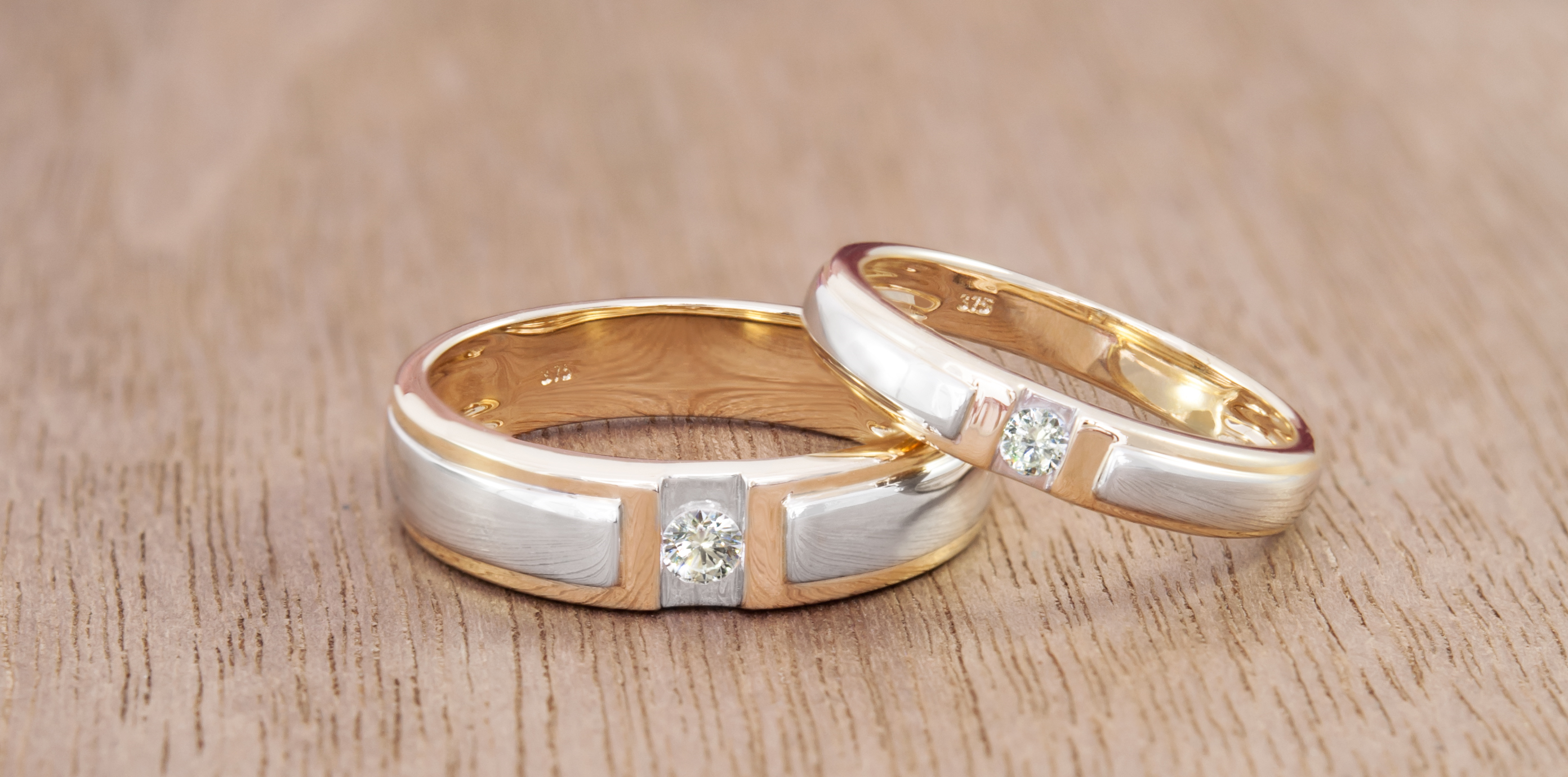 Anillos en oro con diamantes - Juwelo