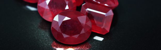 piedra preciosa rubi de juwelo